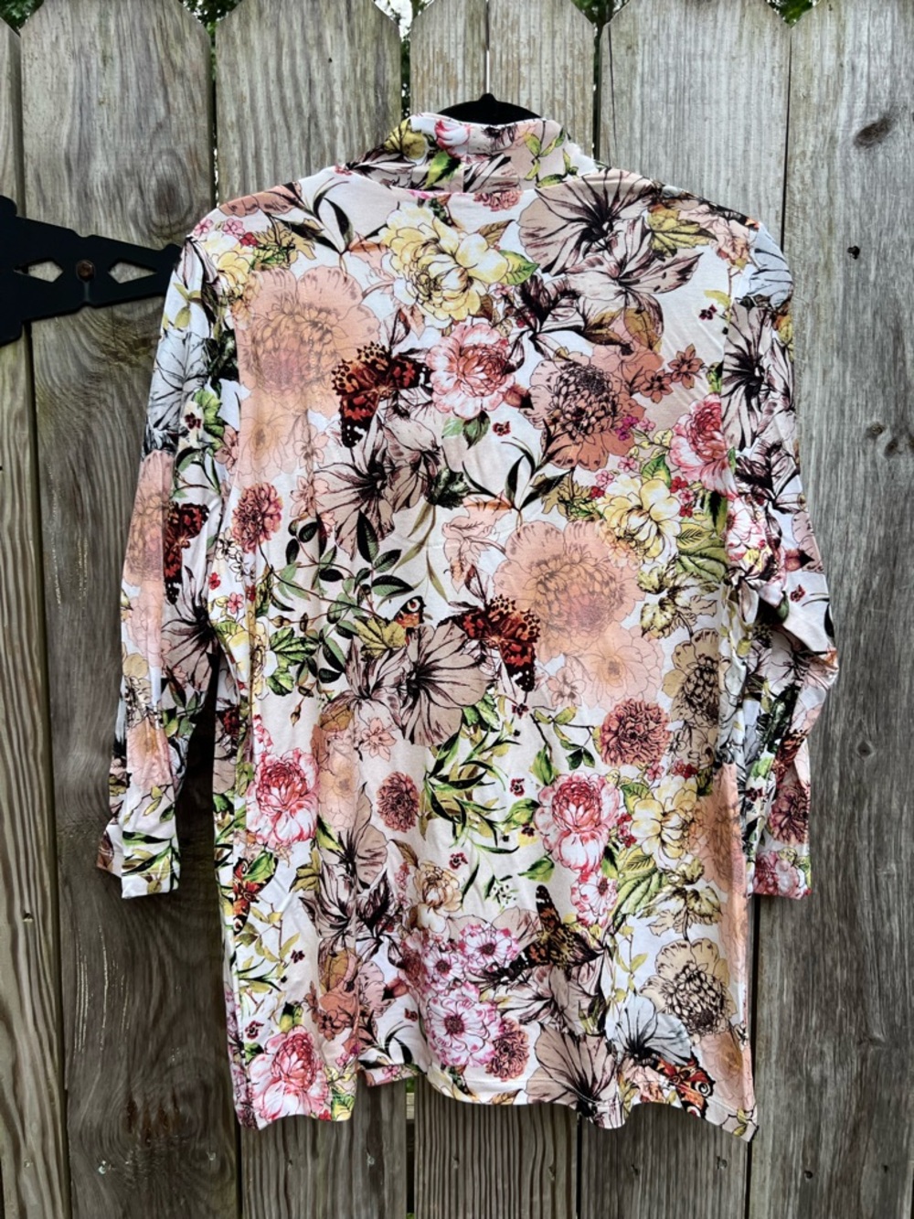 CHICOS Floral Butterfly 3/4 Sleeve Cotton Tan Women’s 2 Medium - Picture 9 of 10